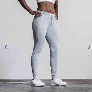 Nobull women’s joggers. Sz Small